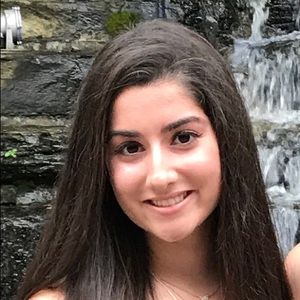 Meet your Posher, Tvene